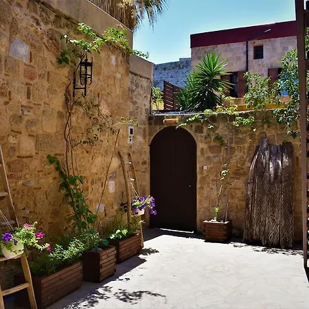 מלון S. Nikolis Historic Boutique 4*